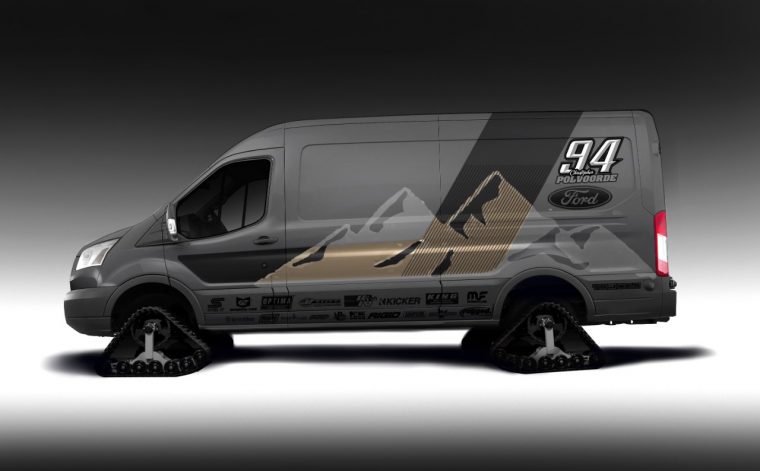 2020-Polvoorde-RacingOutside-Van-Ford-Transit-760x471.jpg