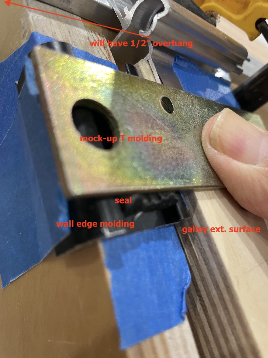 hinge-t-molding.jpg