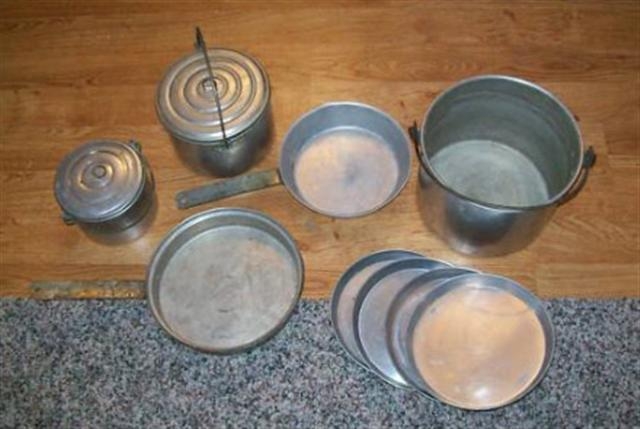 #1 Cool older Mirro Aluminum Co. camping outfit