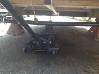 Cambered axle position