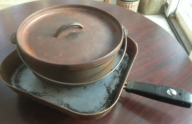 sunbeam dutch oven table