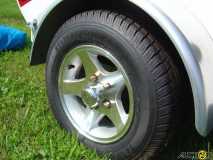 The Deluxe gets alloy wheels