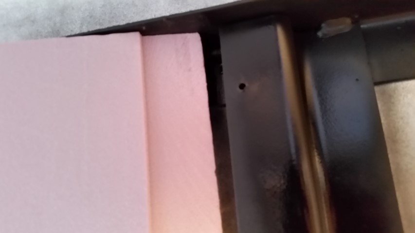 Insullation edge 2 (Small).jpg