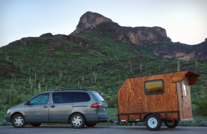 trailer_AZ_001.jpg