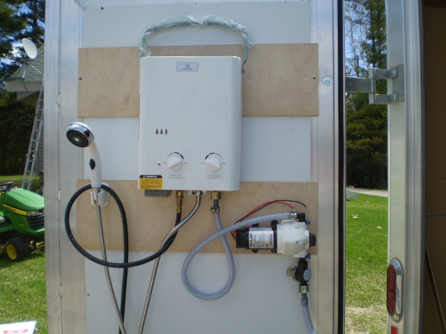 trailer shower.JPG