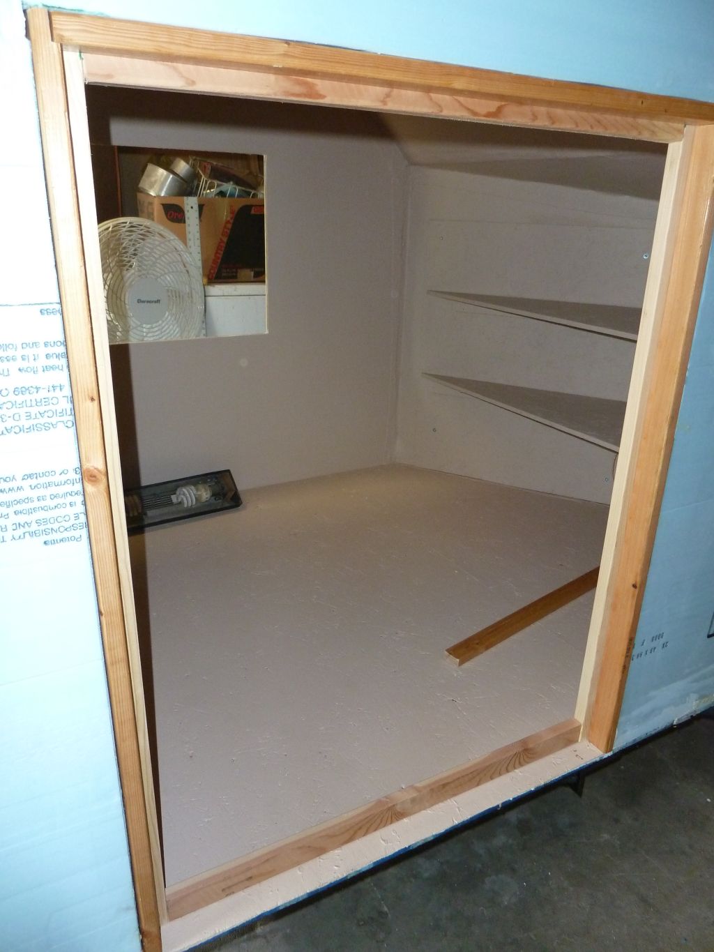 Door frame 1.jpg