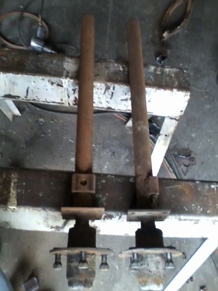 Axle cut.jpg