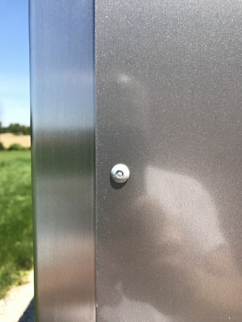 exterior rivet head (480x640).jpg