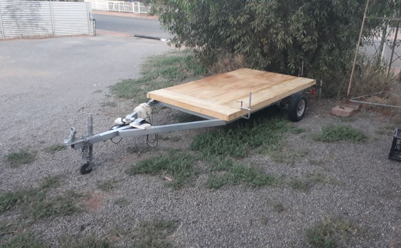 floor on trailer.JPG