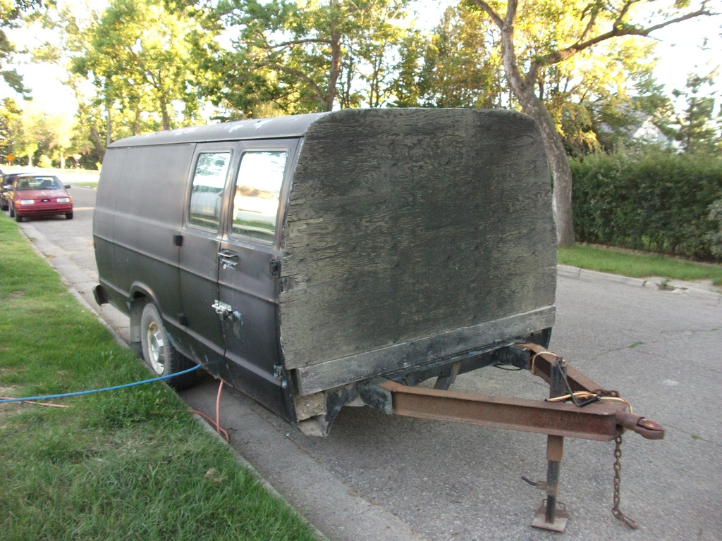 van trailer .jpg