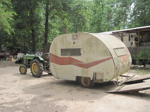 07-24-11'-S49 Pig Camper.jpg