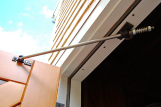 door stay.jpg