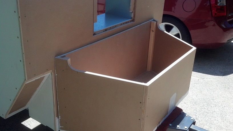20140601 tongue box small.jpg