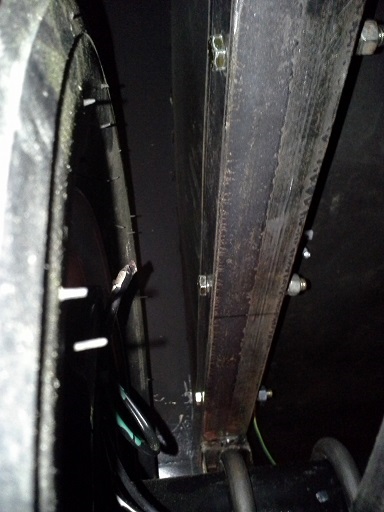 tire clearance second axle.jpg