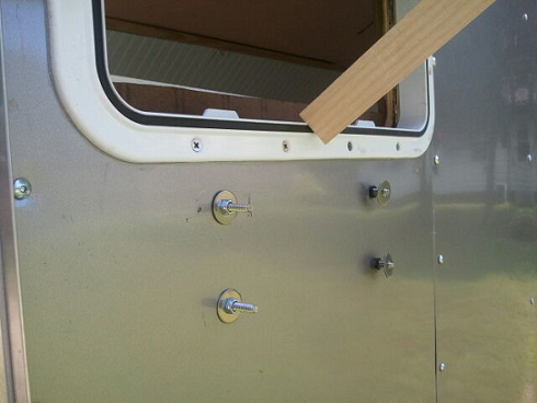 pace 6x10 ext shelf studs.png