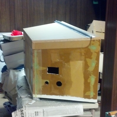 20140906 tongue box closed small.jpg