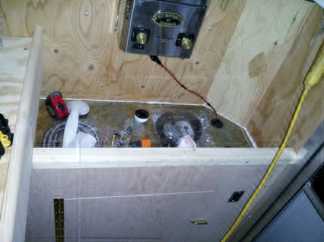 Cabinet (640x478).jpg