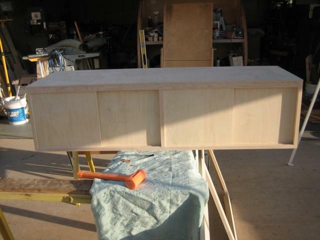 Upper kitchen cabinet