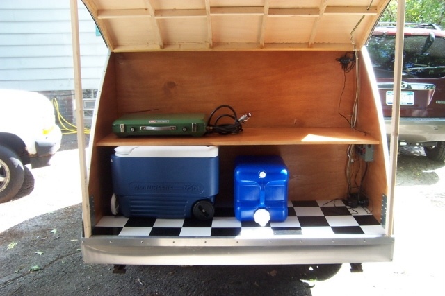 Simple galley. Need to finish up the wiring.