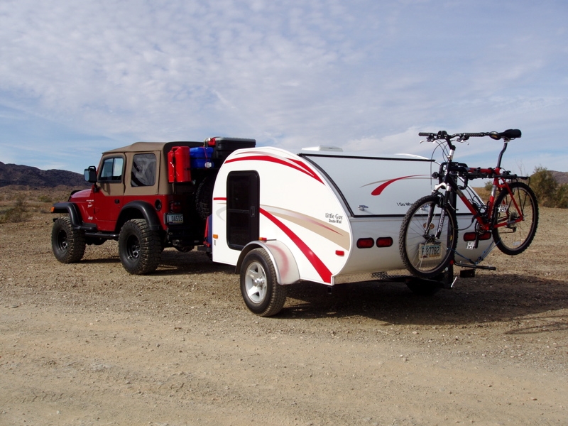 Jeep/Tear Desert