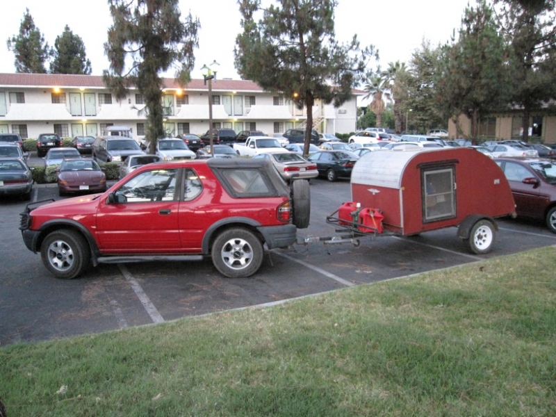 Teardrop sighting in San Dimas at Motel 6