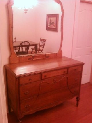 Dresser