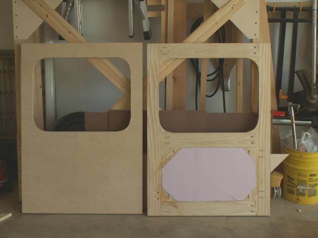 Doors with outer skins and insulation