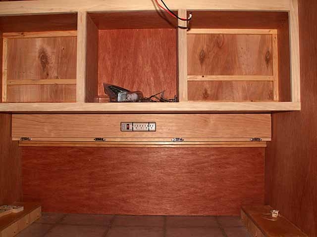 Raceway front with recessed power strip
