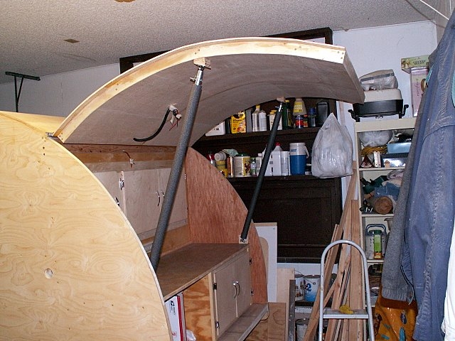 Galley hatch props in upright position