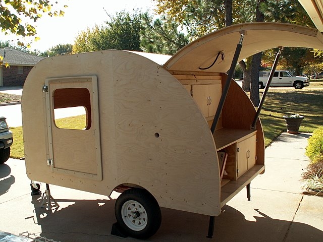 Rear angle/hatch open