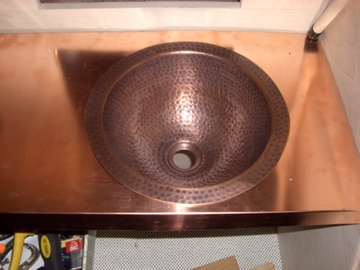 cutting in the sink