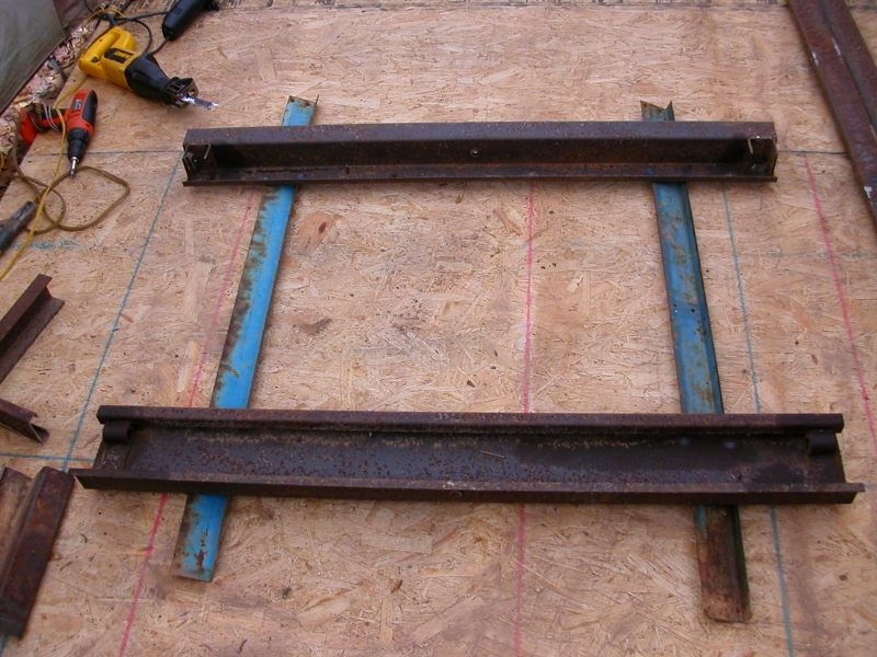 Spring mount cross pieces bottom view