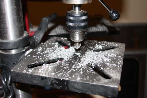 Drill press with aluminum mess