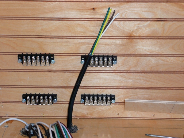 terminal blocks for trailer wiring