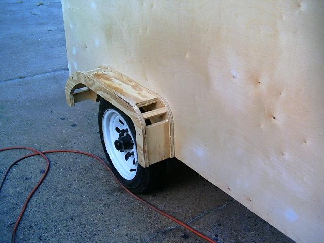 RIGHT FENDER FRONT