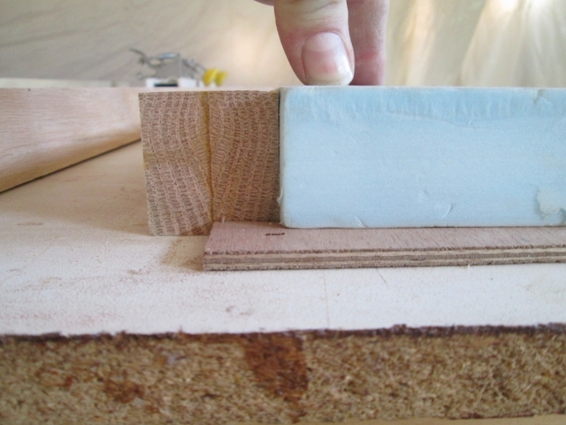 Hinge Spar Mockup