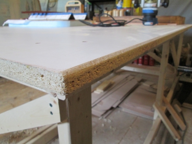 Bevelled Work Table Edge