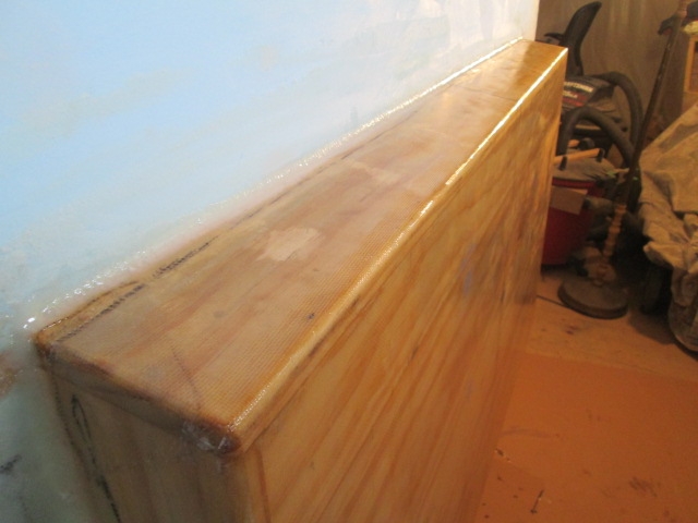 Locker Bumpout Glassed 2
