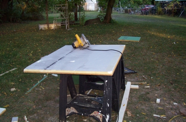 zip being cut