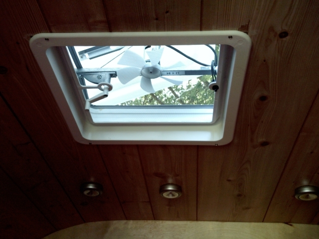 Vent fan