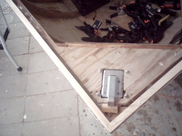 hatch latch