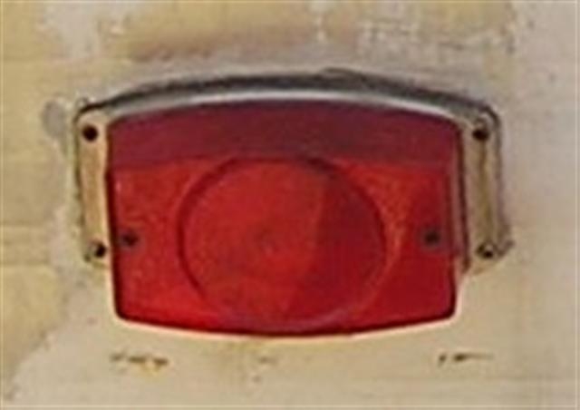 left tail light