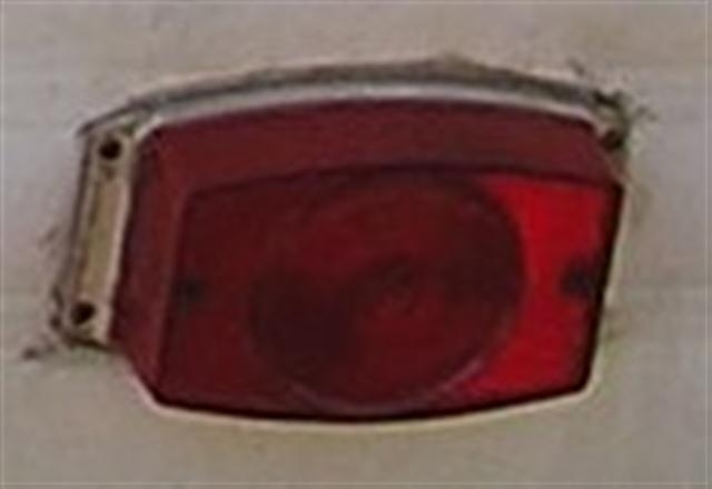 right tail light