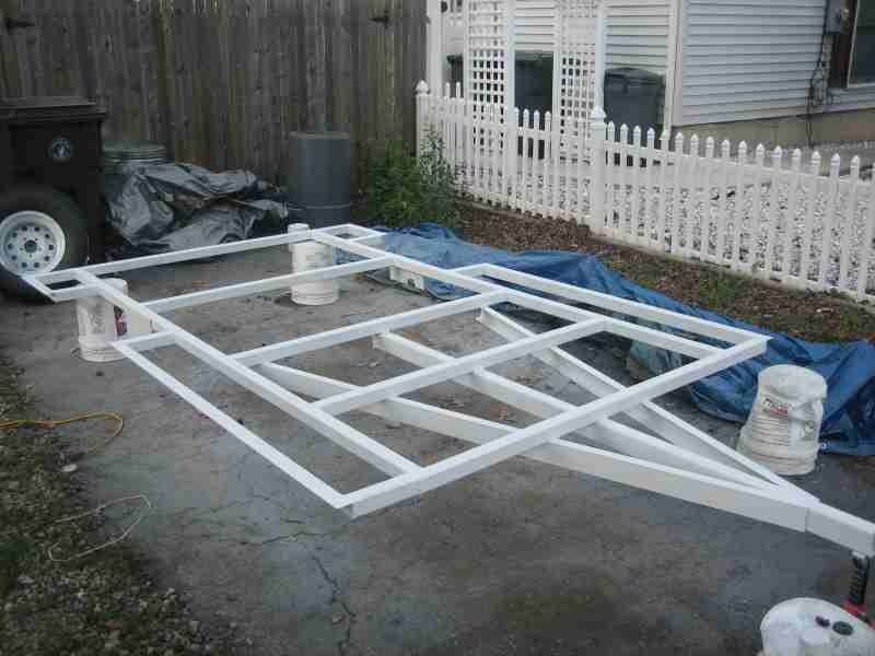 FRAME IN PRIMER