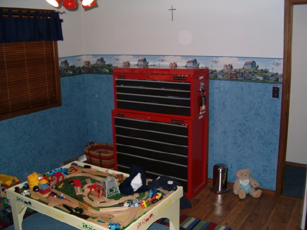 Joe's dresser