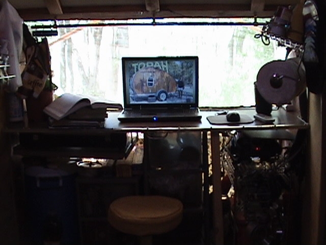 Galley CntrTop Converts to a Workstation