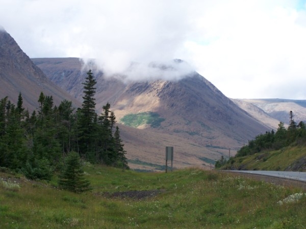 Light and Dark, Tablelands, Gros Morne NP