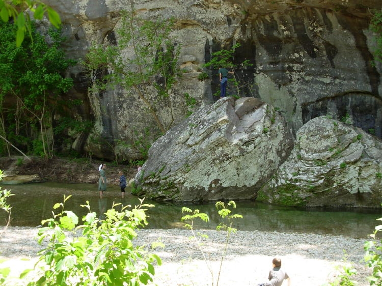 Kids playing in Sylamore Creek