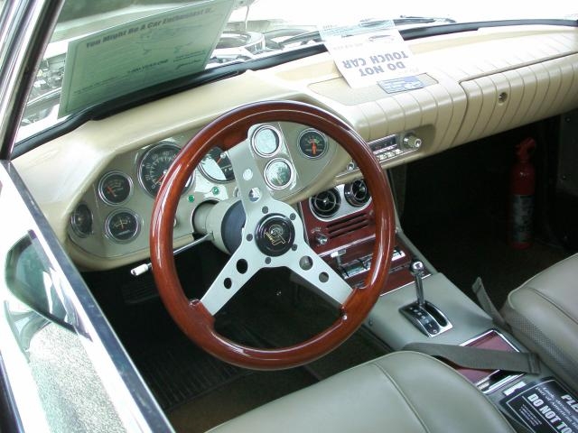 '68 avanti inside