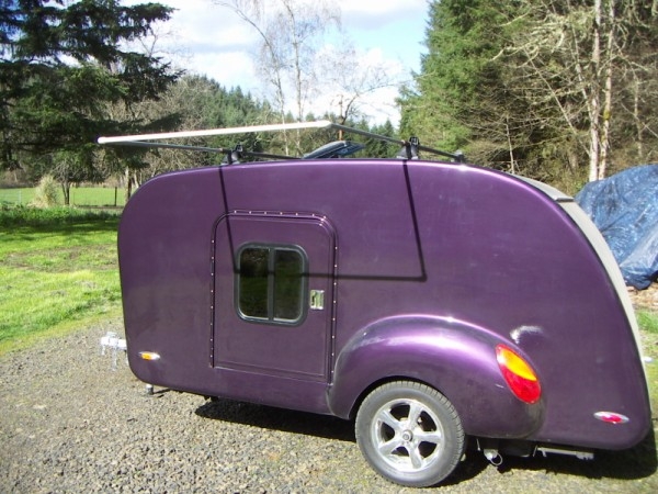 pipe frame in roof rack ends